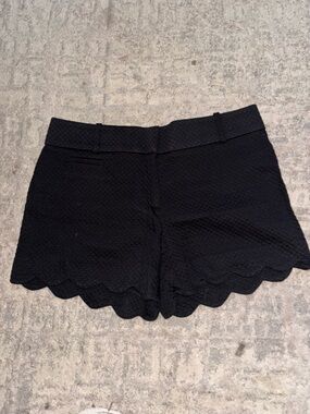 LOFT Black Textured Scallop-Hem Skort